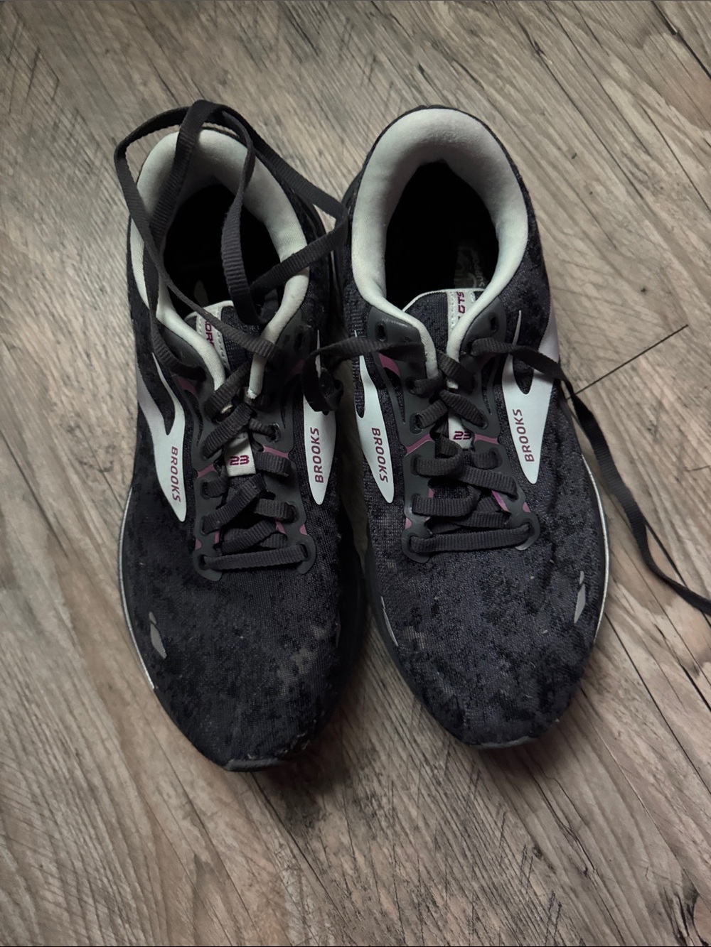 Brooks adrenaline Women’s Black Running Sneakers with Purple Accents